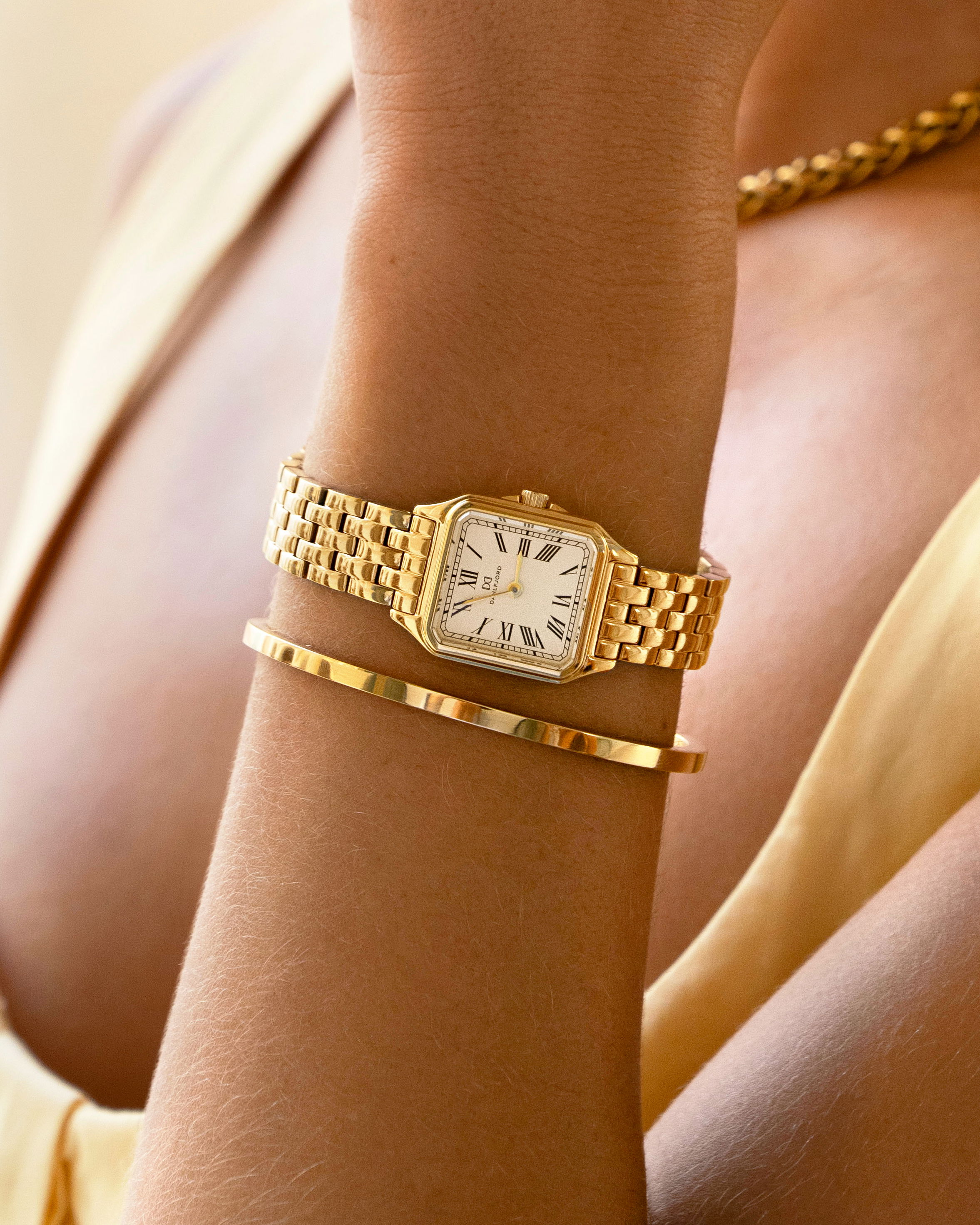 Jane Klocka Guld