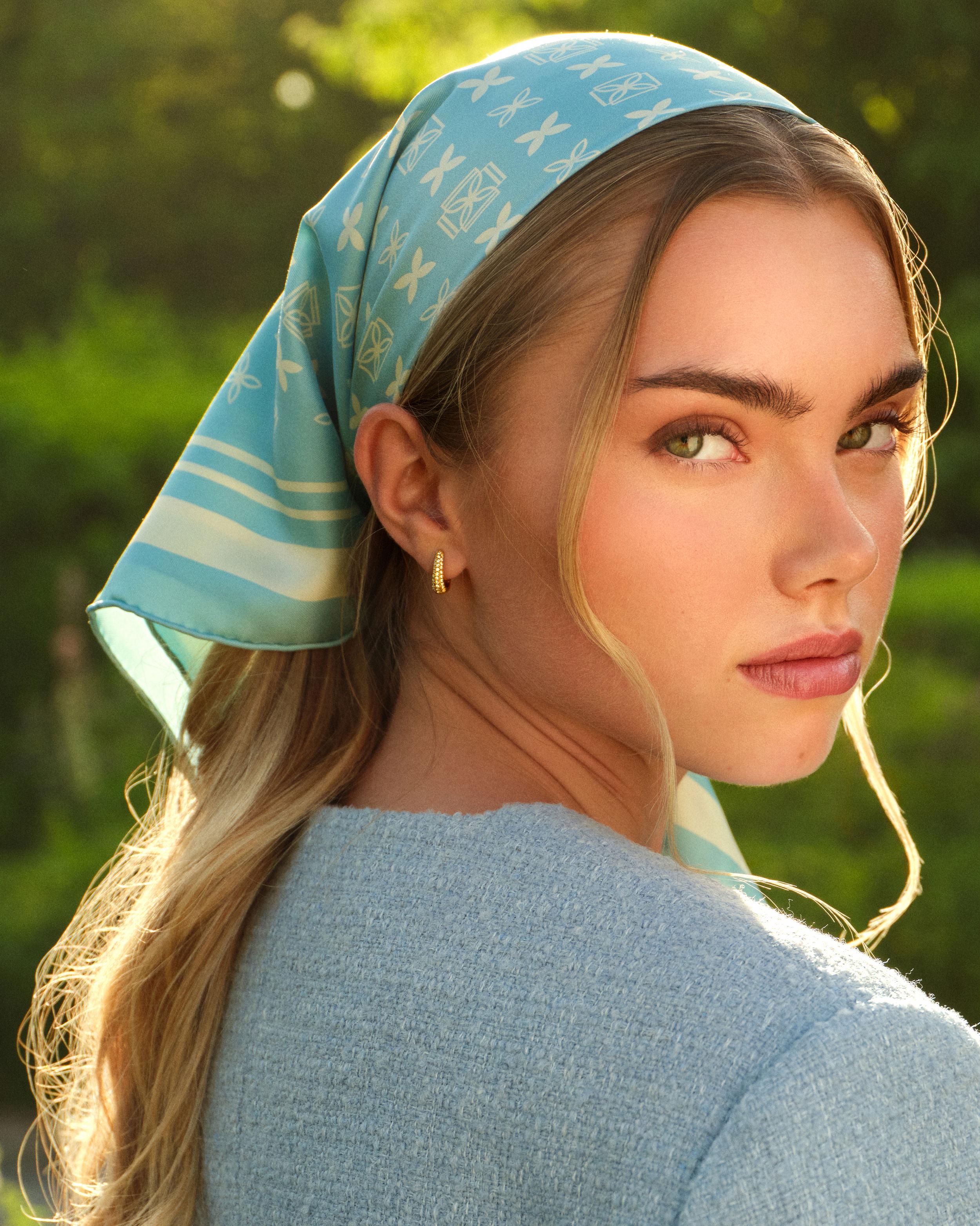 Blå Signatur Silk Scarf