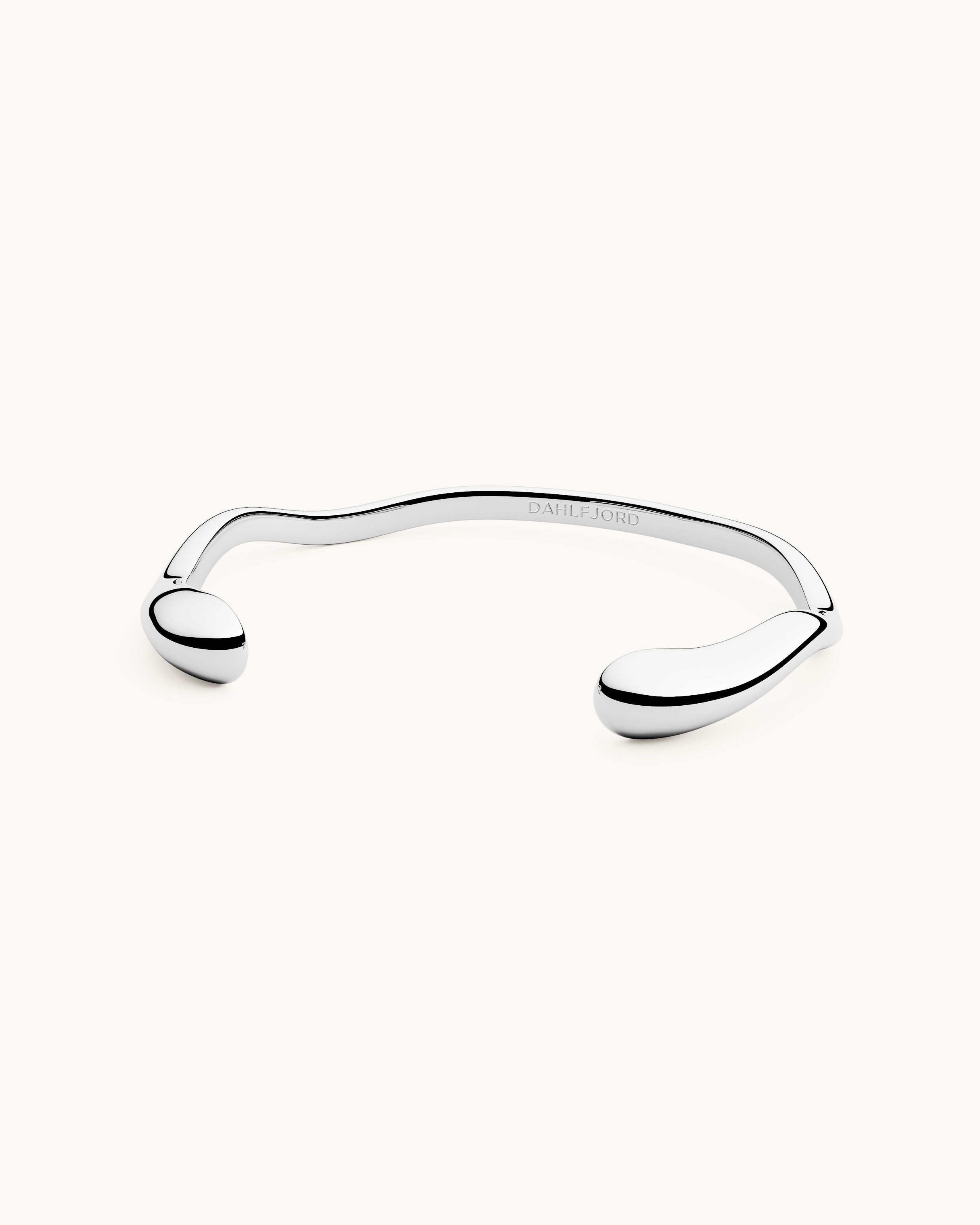 Sara Vågigt Armband Silver Ton