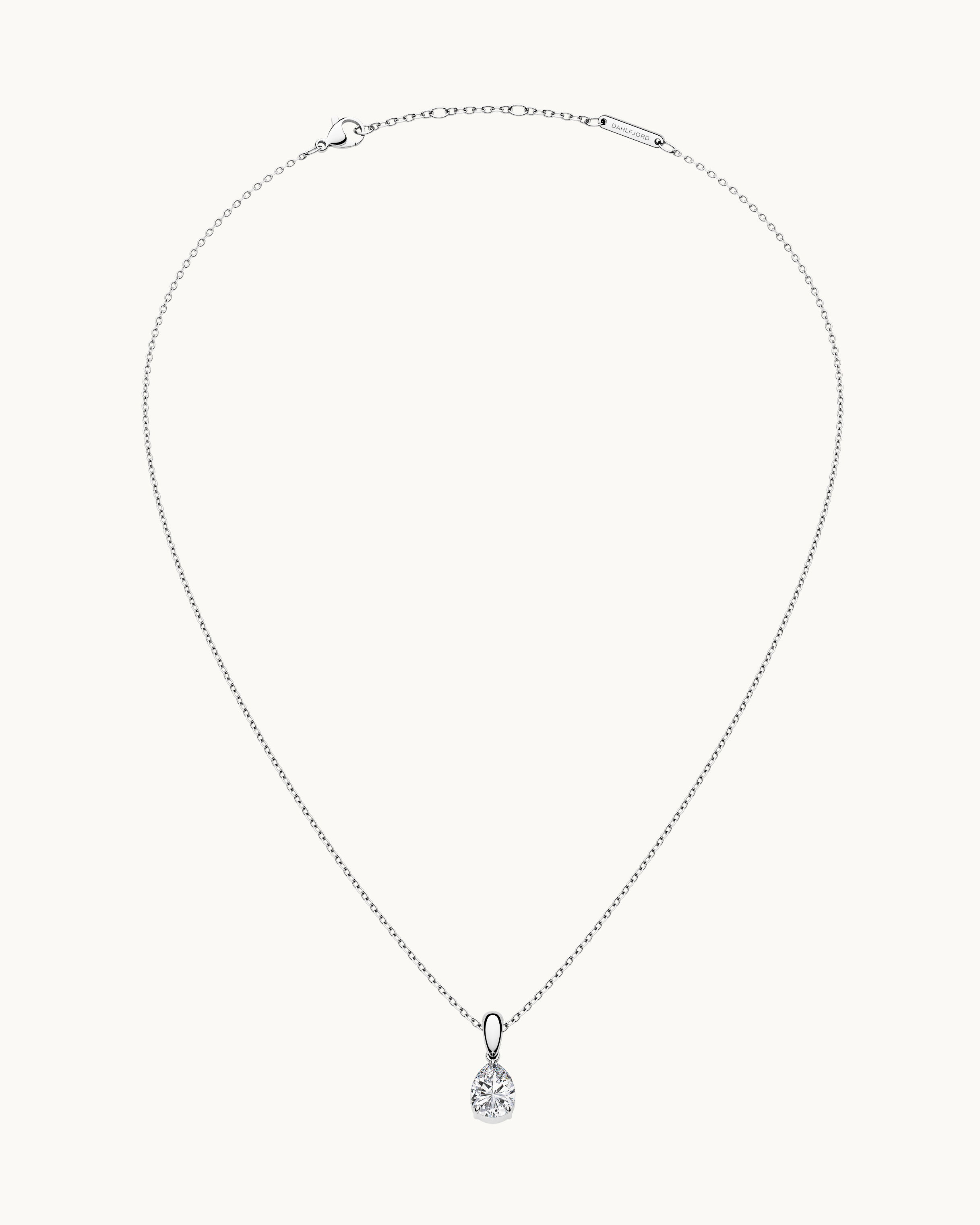 Julia Droppformat Halsband Silver Ton
