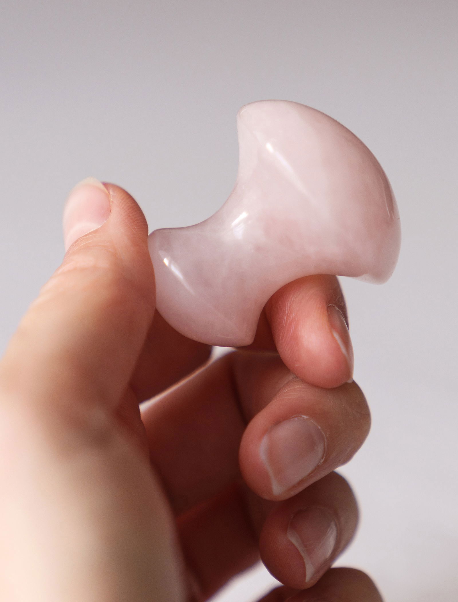 Svampformad Gua-sha Rosenkvarts