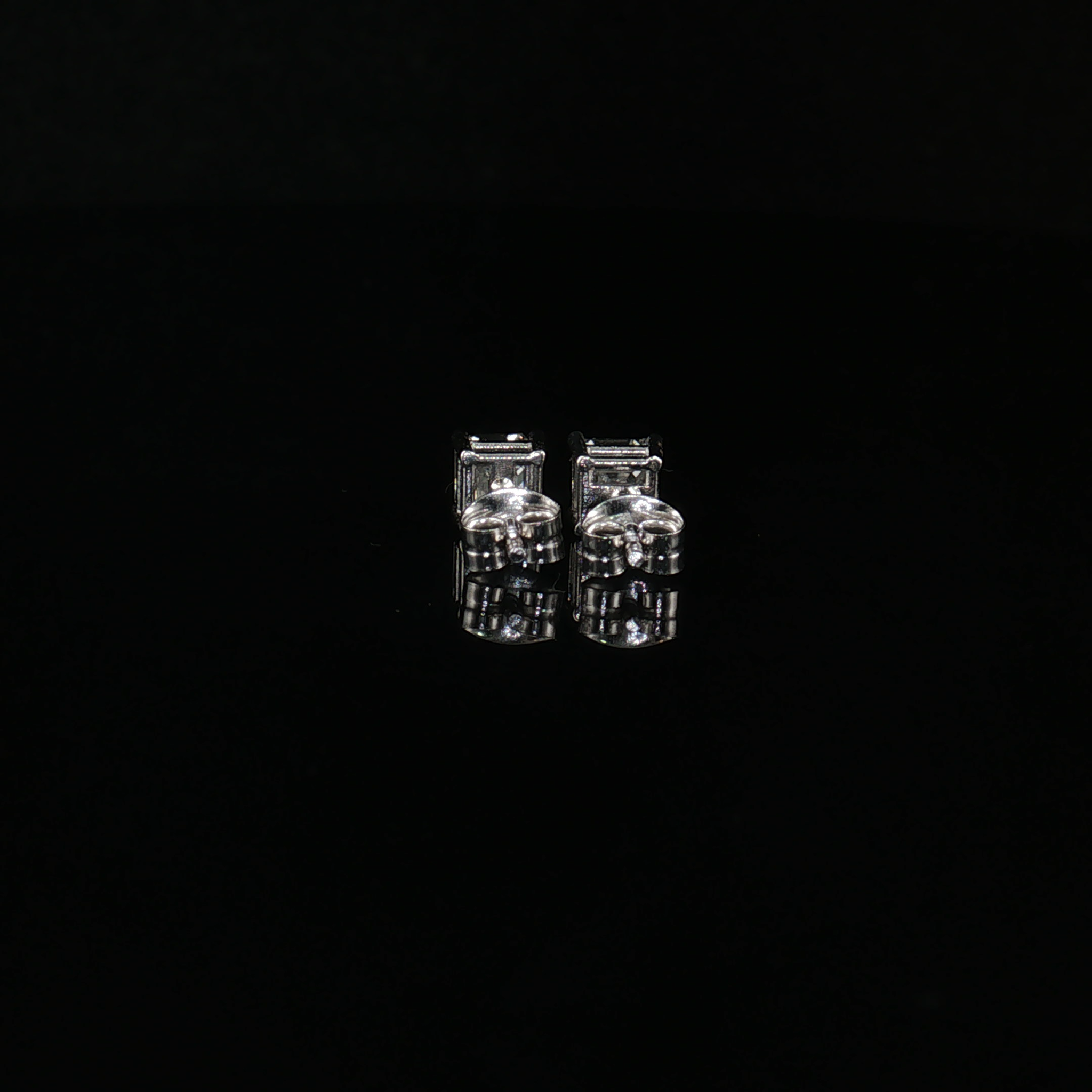 Mira Stud Asscher Örhängen