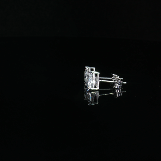 Mira Stud Trillion Örhängen